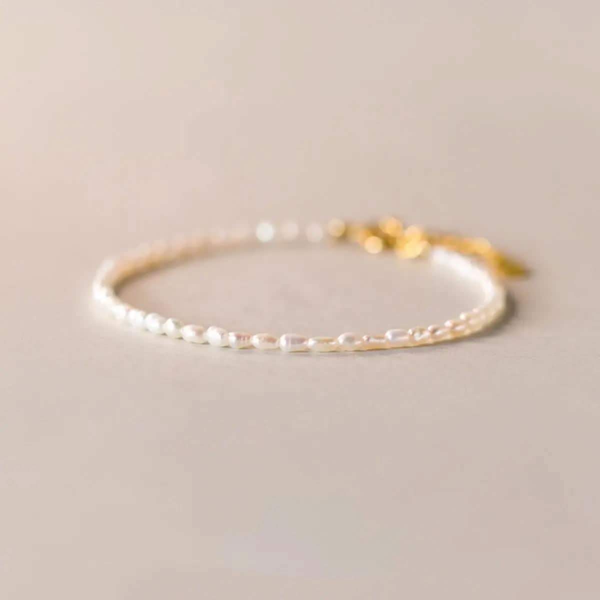 Tiny Pearl Bracelet