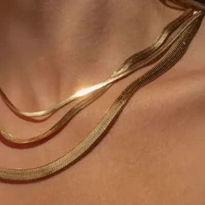 Chelsea Necklace Gold