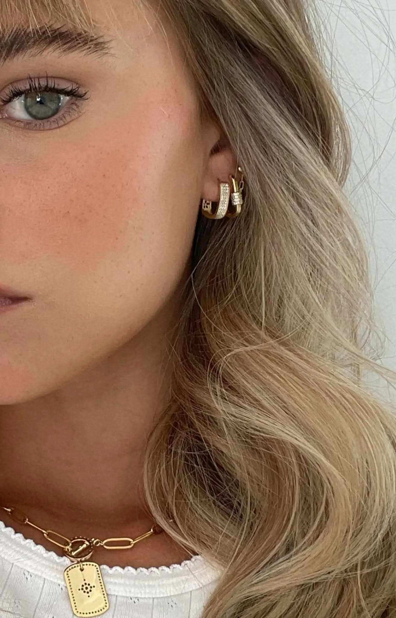 Bella Earrings – Gold