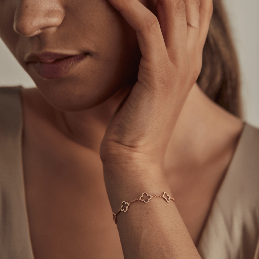 Multi Hollow Clover Bracelet