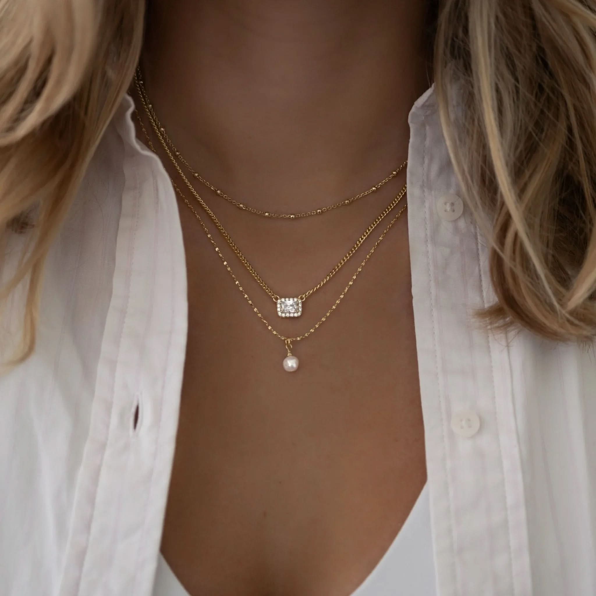 Pearl Pendant Necklace