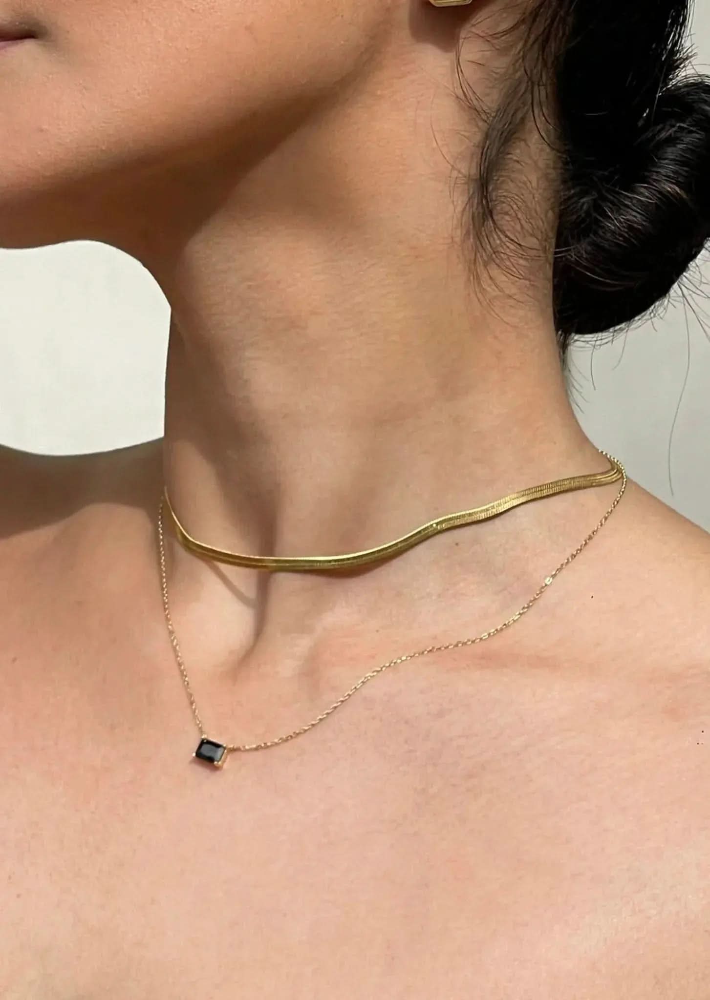 Ariana Necklace – Black Onyx Pendant