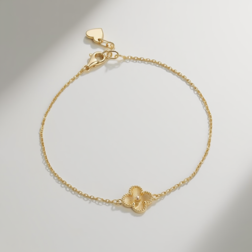 Dahlia Single Four Leaf Clover Bracelet