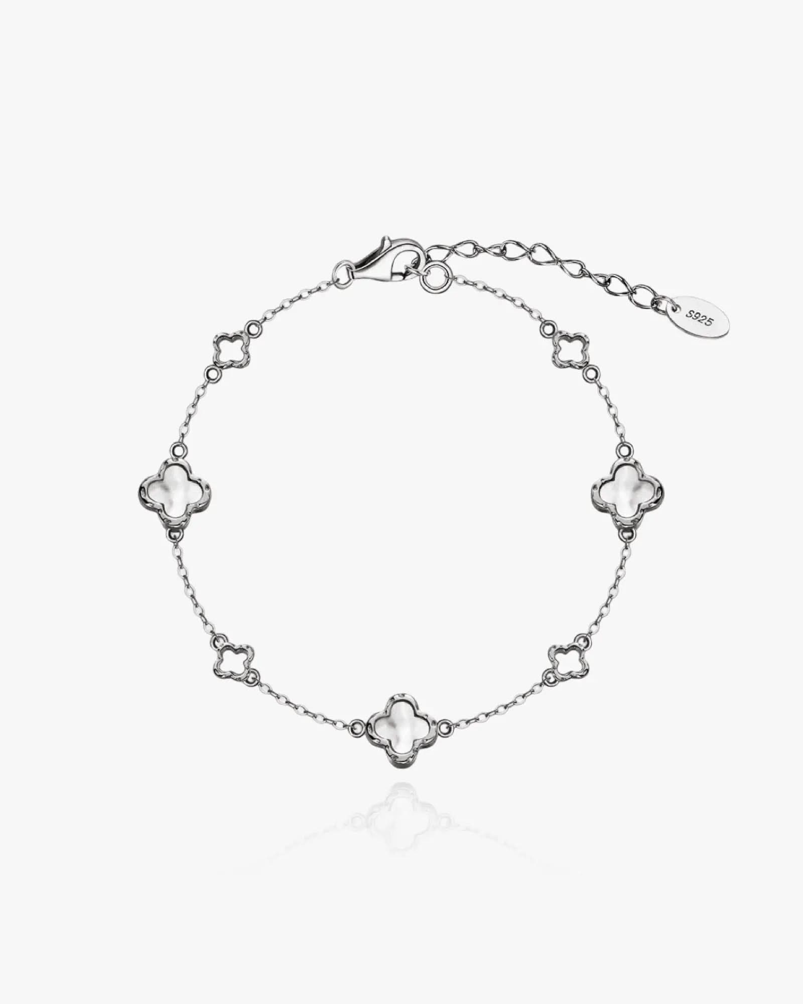 Dainty Clover Bracelet