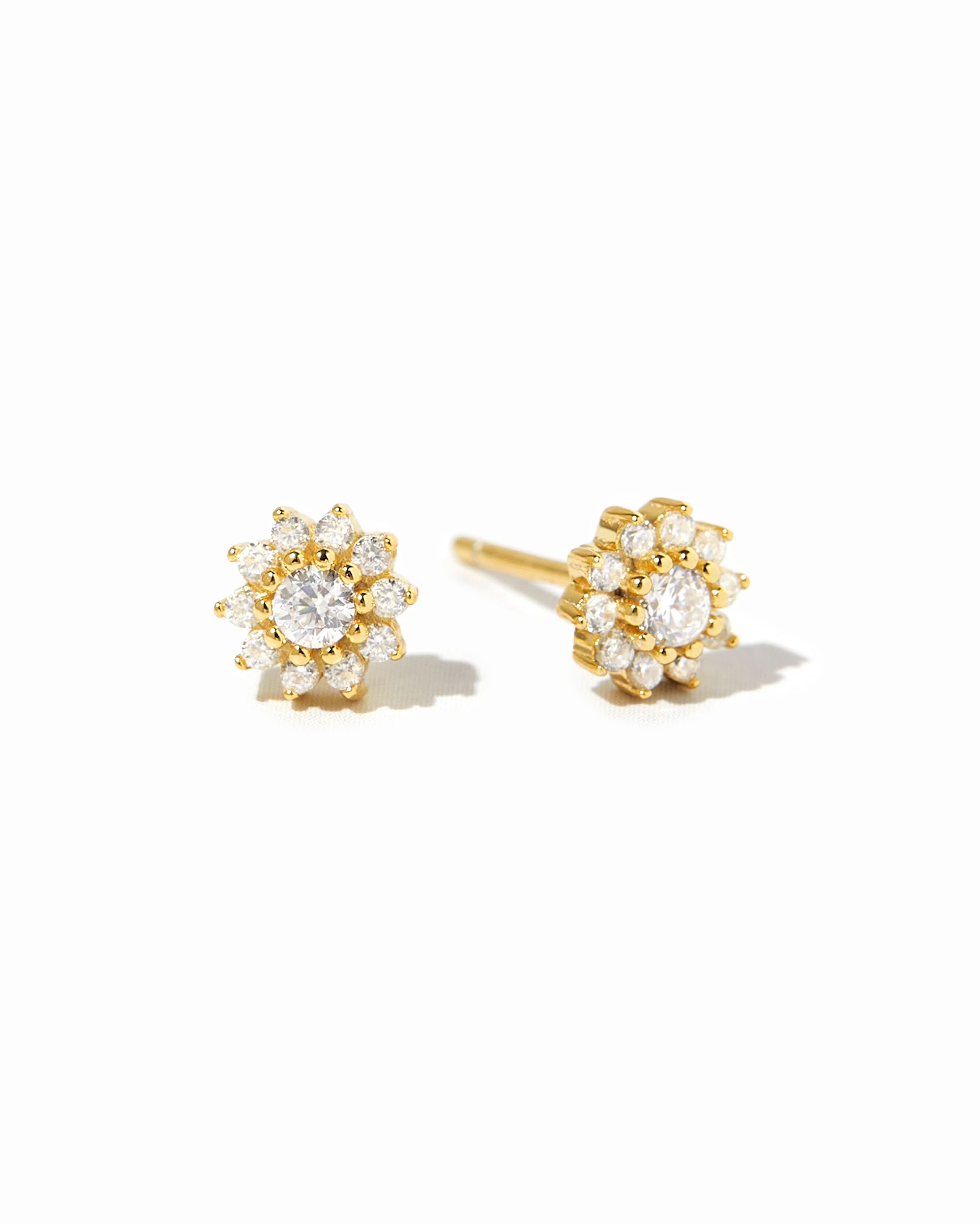 Dainty Flower Studs