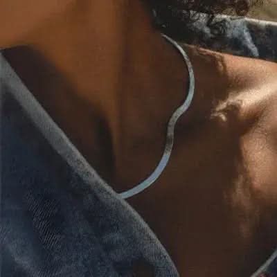 Chelsea Necklace Gold