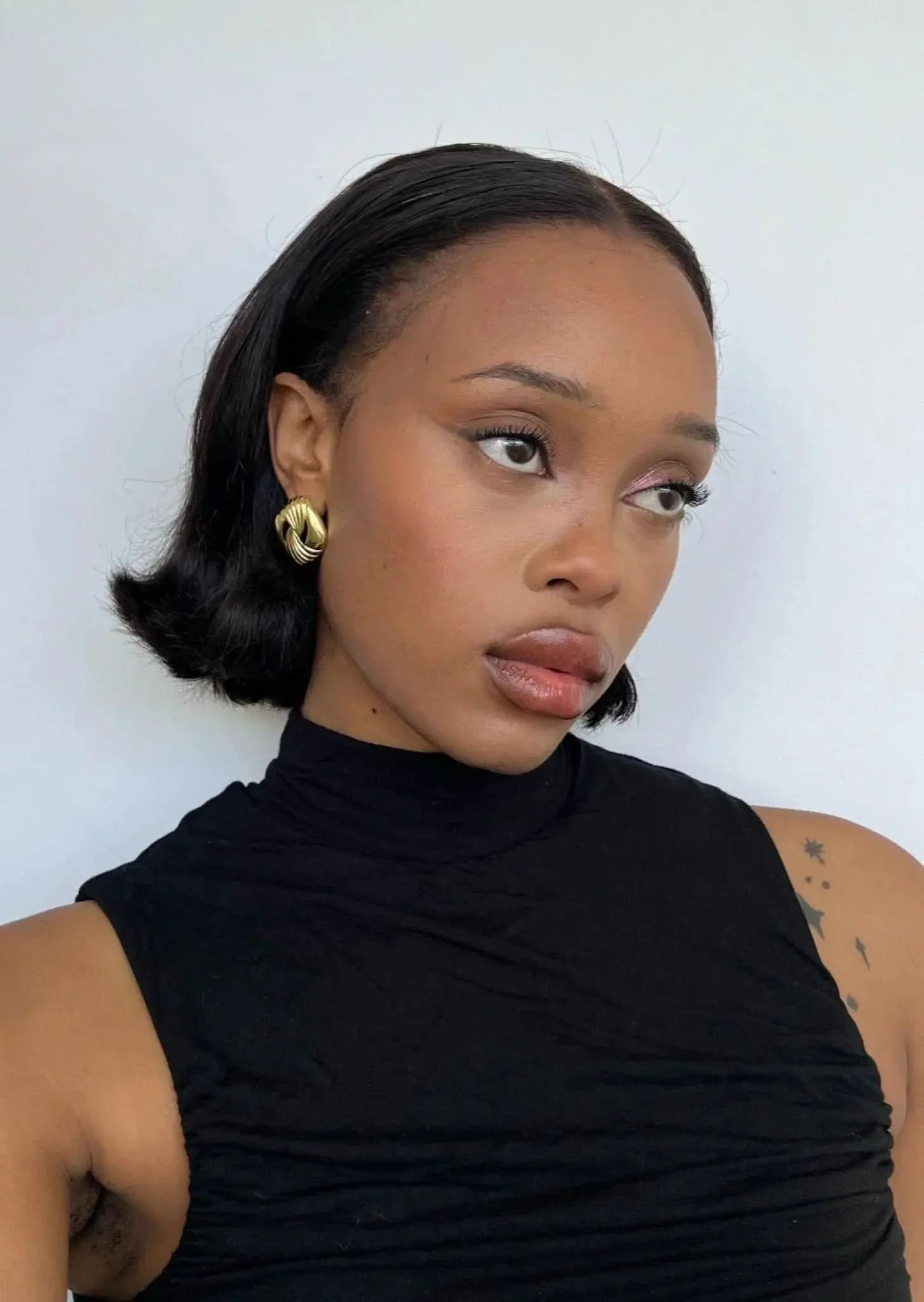 Elva Earrings  - Gold