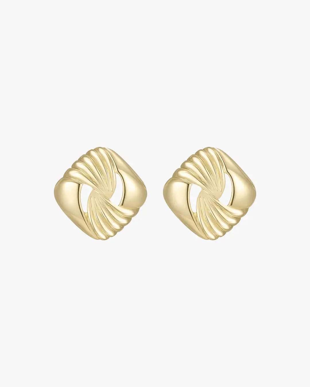 Elva Earrings  - Gold