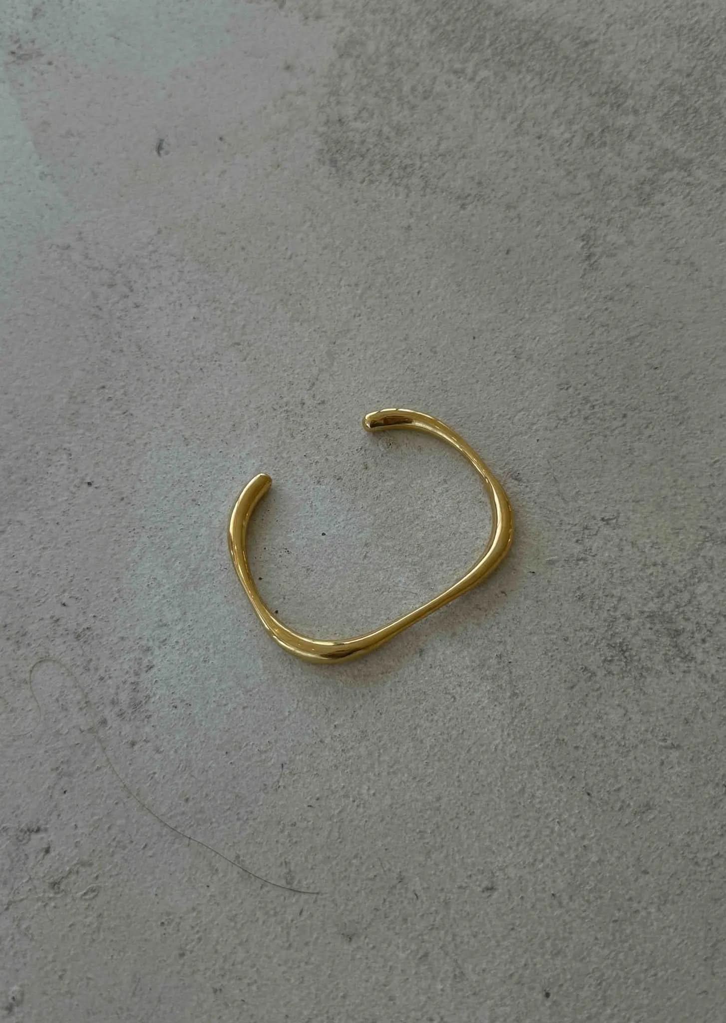 Ayra Bangle