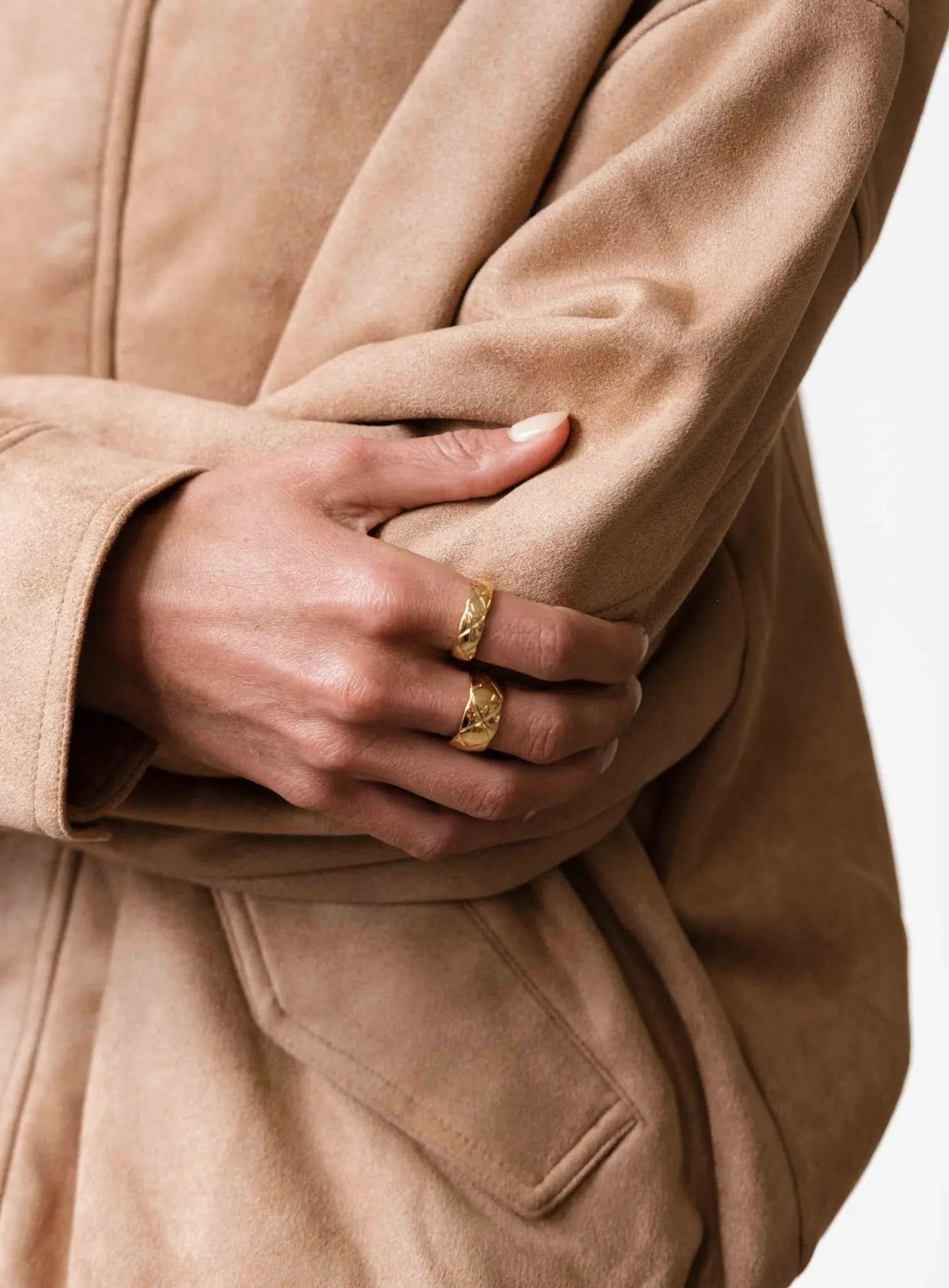 Aubrey Thick Band – Gold