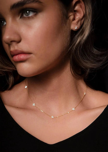 Loria Ohrstecker - Gold