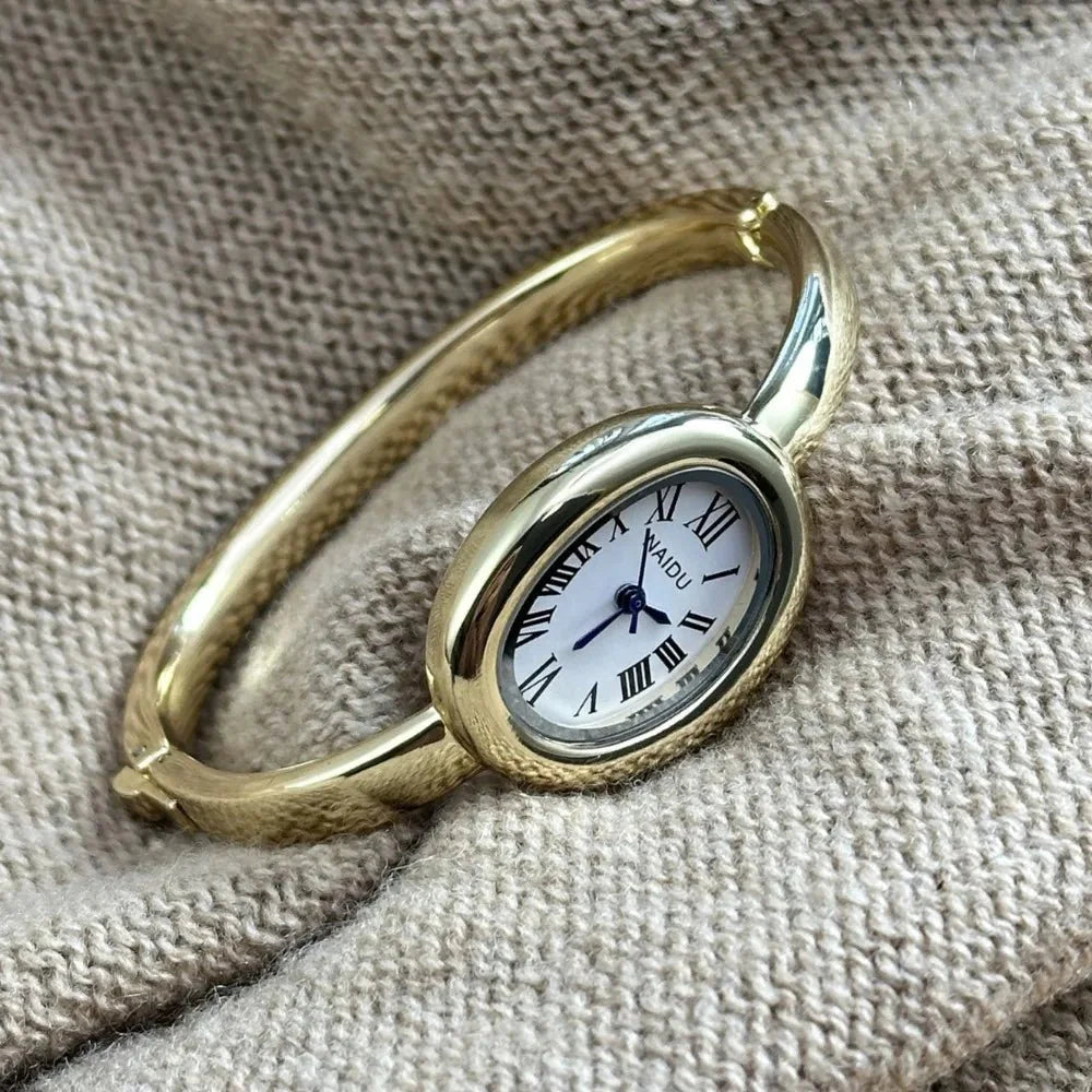 Naidu Oval Watch Gold