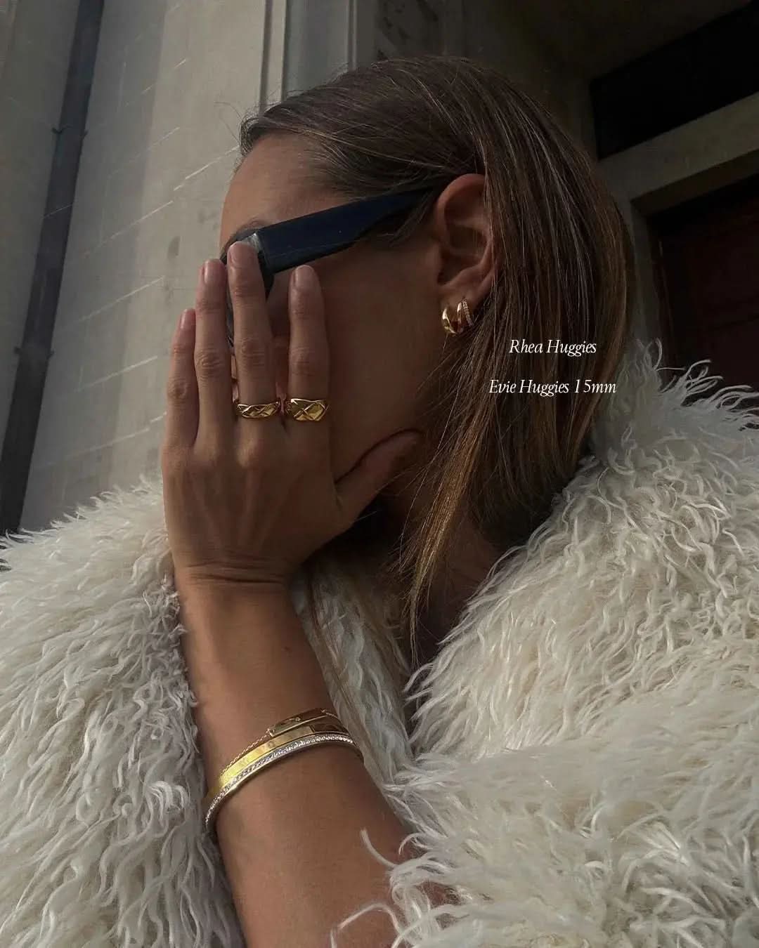 Azura Huggies - Gold