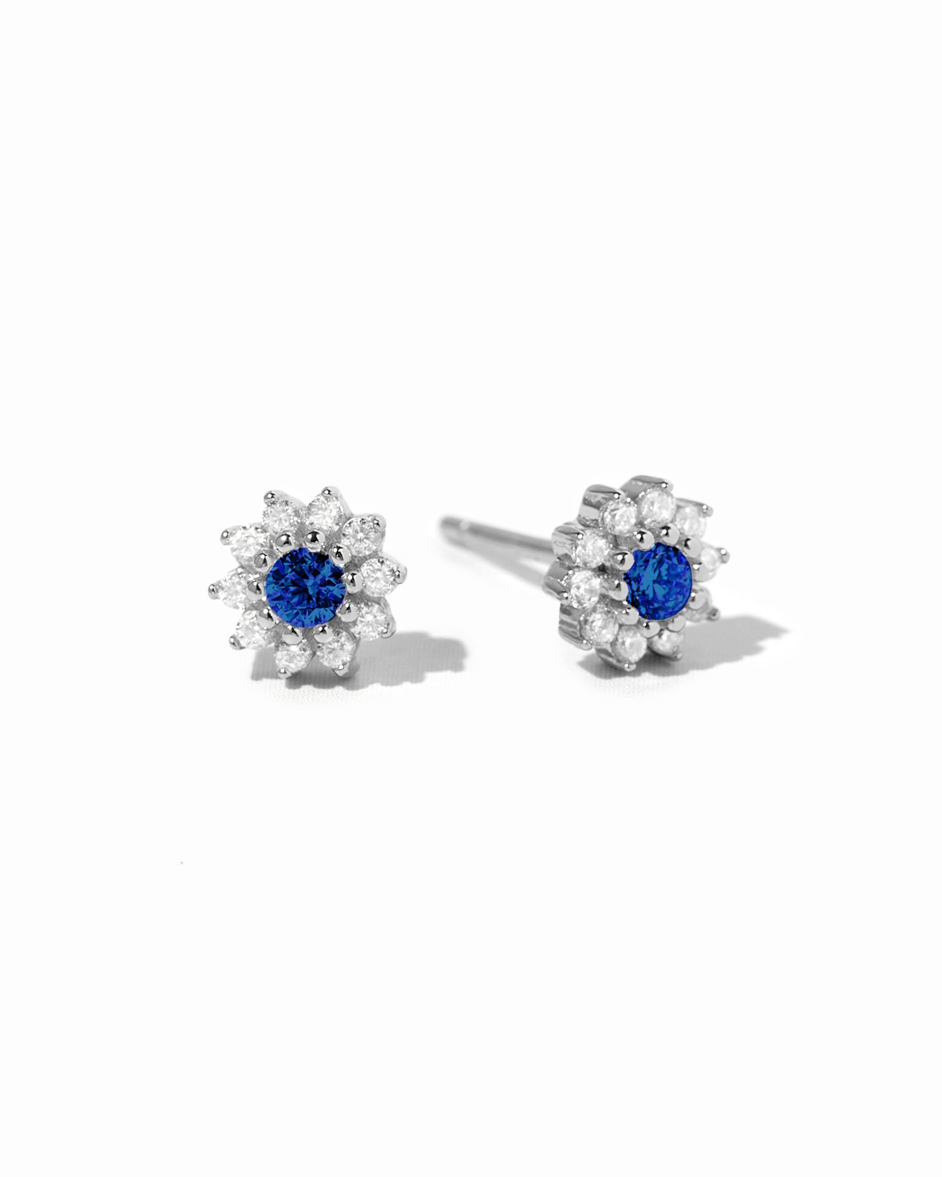Dainty Flower Studs